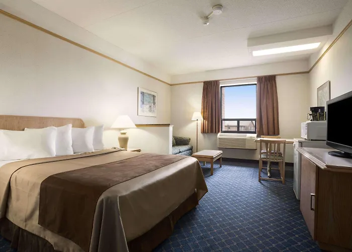 Travelodge By Wyndham Chatham