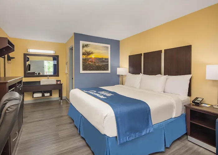 Days Inn By Wyndham Muscle Shoals