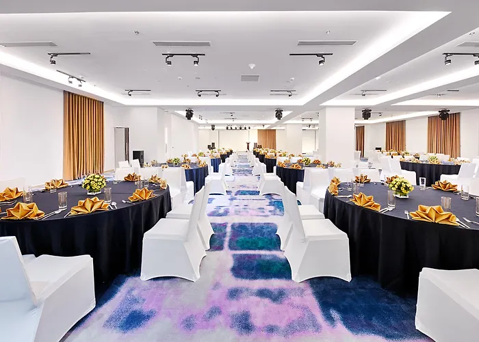 Wyndham Danang Golden Bay - Free Shuttle Bus To Beach