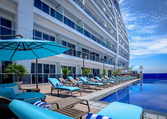 Wyndham Manta Sail Plaza Hotel And Convention Center
