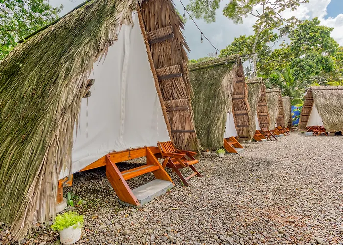 Viajero La Fortuna Hostel