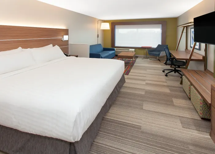 Holiday Inn Express & Suites - Sterling Heights-Detroit Area By Ihg