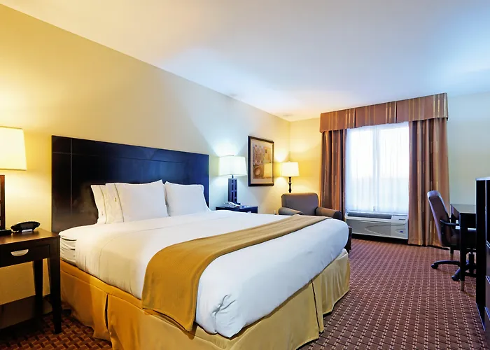 Holiday Inn Express & Suites Ozona By Ihg