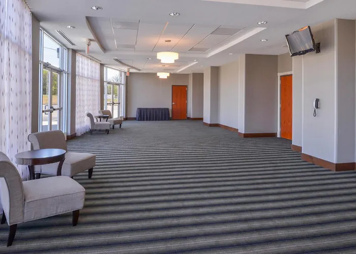 Holiday Inn Poplar Bluff By Ihg