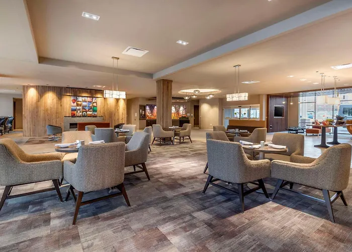 Cambria Hotel Omaha Downtown
