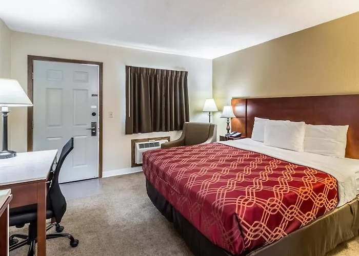 Econo Lodge - Valley City