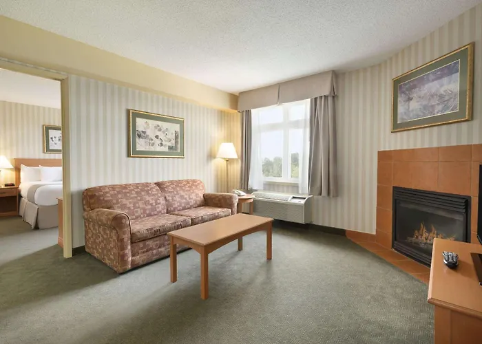 Days Inn By Wyndham Orillia