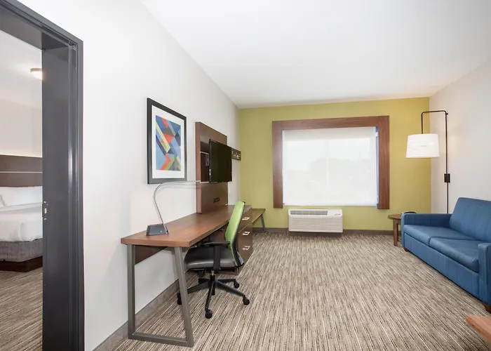 Holiday Inn Express & Suites - Sterling By Ihg