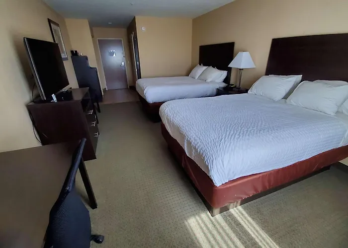 Days Inn & Suites By Wyndham Florence/Jackson Area