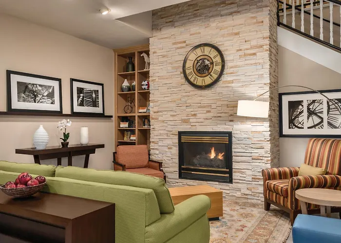 Country Inn & Suites By Radisson, Dakota Dunes, Sd