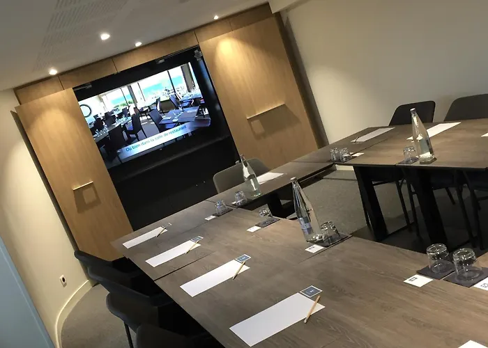 Logis Hotel Les Mouettes Restaurant Erin - Larmor Plage, Proche De Lorient