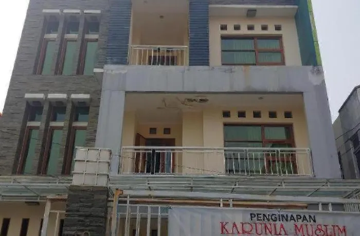 Oyo 3894 Karunia Muslim Syariah