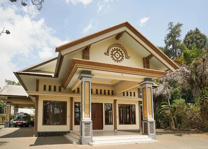 Hotel Bumi Bermi Permai Near Bermi Eco Park Mitra Reddoorz