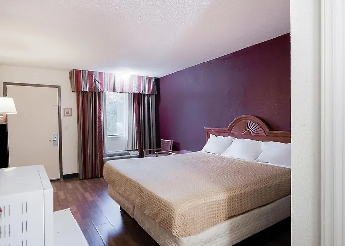 Oyo Hotel Manning Sc