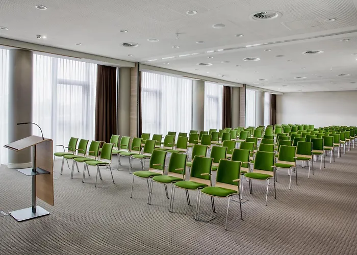 IntercityHotel Amsterdam Airport