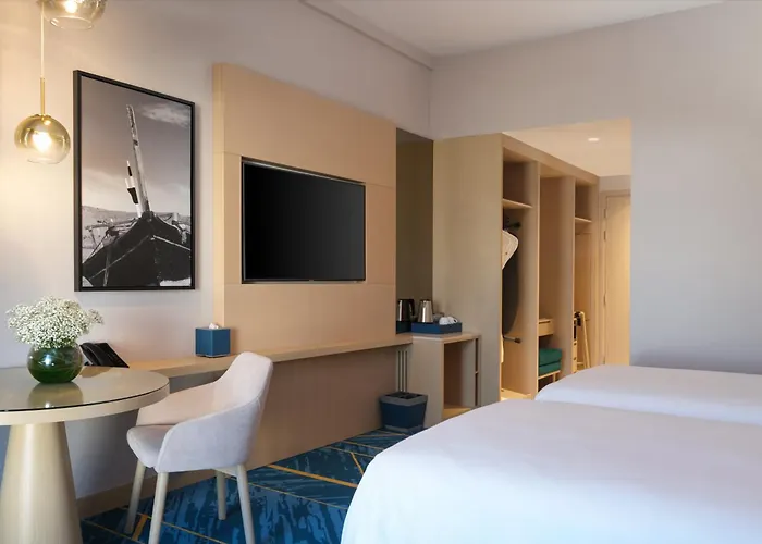 Maani Muscat Hotel & Suites