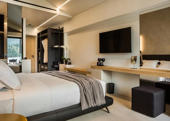 Canale Hotel & Suites