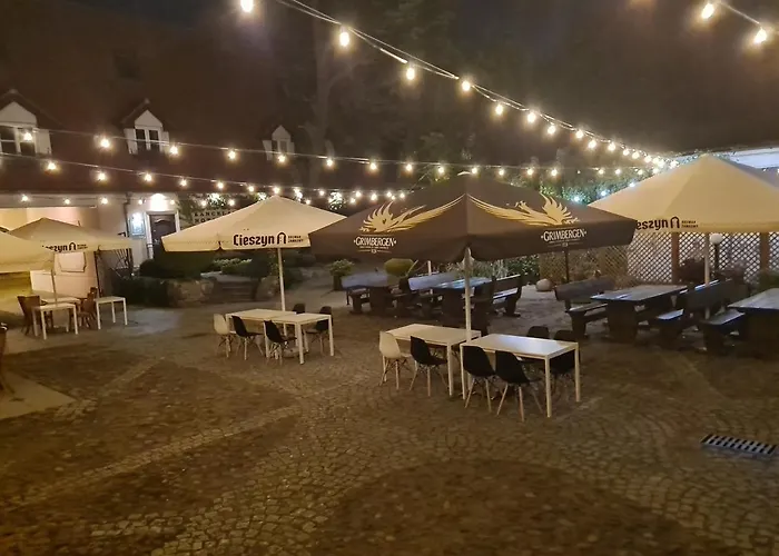 Hotel Zajazd Kultury, Dawniej Pocztowy