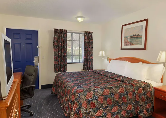 Days Inn Lawrence