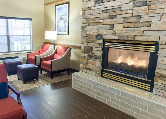 Comfort Suites Marquette