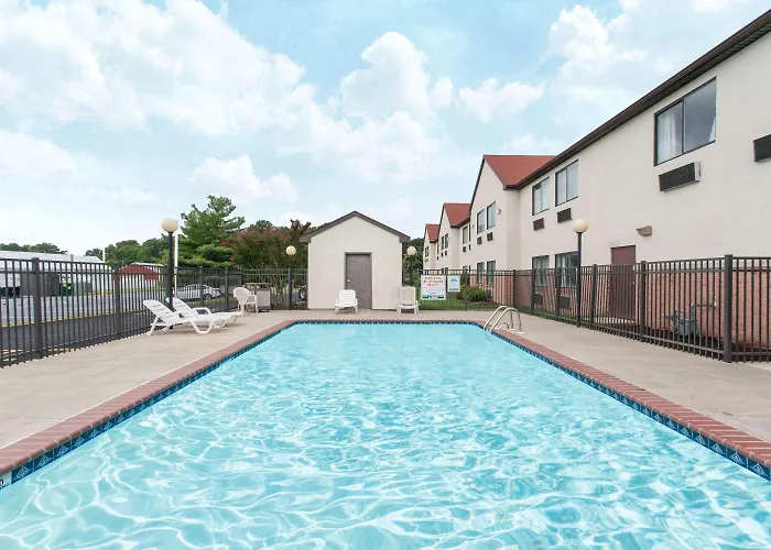 Days Inn & Suites Seaford