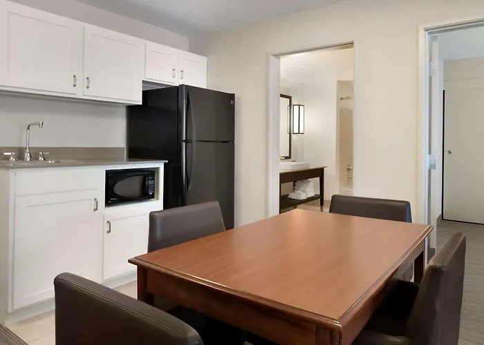 Country Inn & Suites By Radisson, Houghton, Mi
