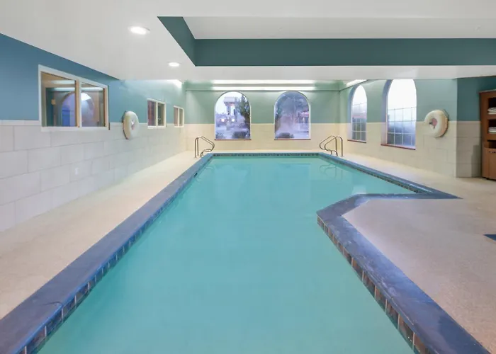 Holiday Inn Express Hotel & Suites Bishop By Ihg