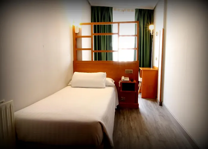 Hotel Carbayon