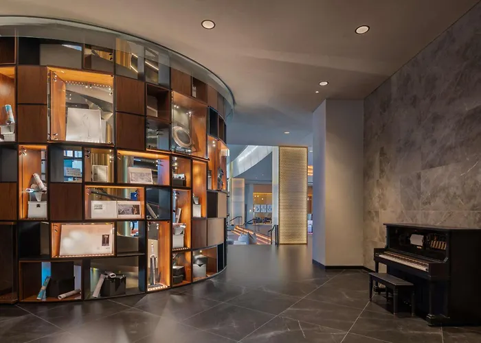 The Wb Abu Dhabi, Curio Collection By Hilton