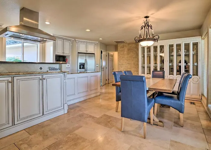 Moses Lake Retreat W/ Salt Water Hot Tub!