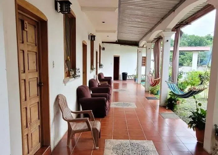 Lauris Hotel