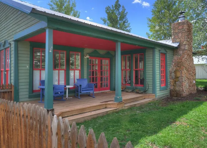 Capital Cottage In Creede, Co