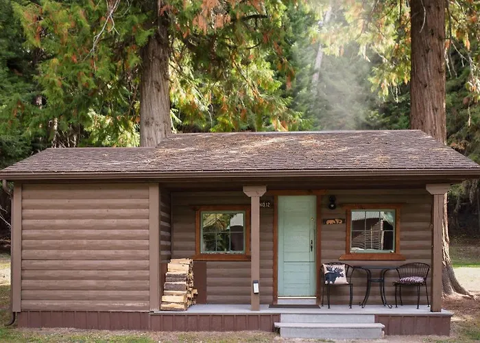 Lochsa Lodge