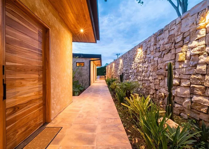 Laloon Luxury Suites - Adults Only