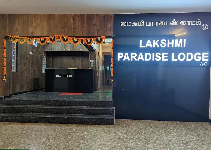 Lakshmi Paradise Lodge A/C