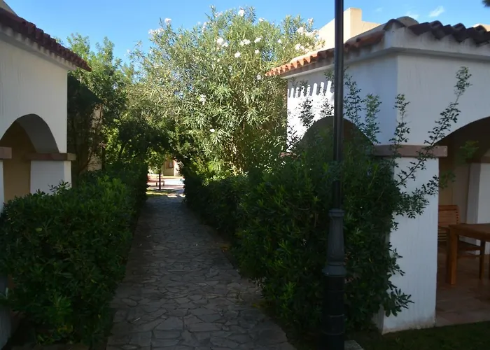 Porto Pino Club