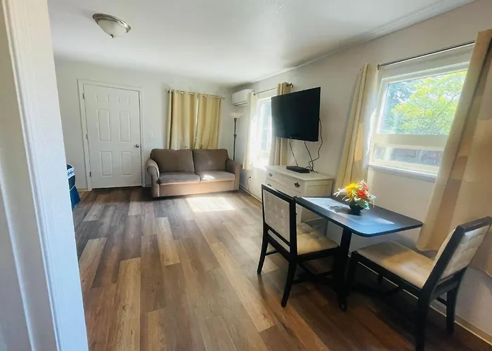 Riverfront Lodging