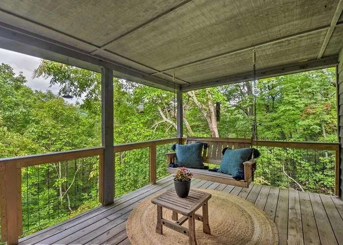 Cozy Clayton Cabin W/ Deck & Mountain Views!