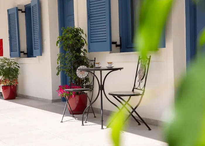 Edward Art Boutique Hotel