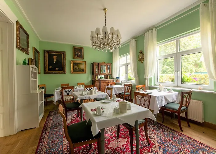 Hotel & Restaurant Raueneck