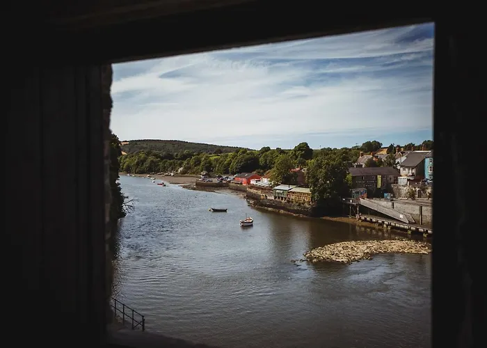 Albion Aberteifi
