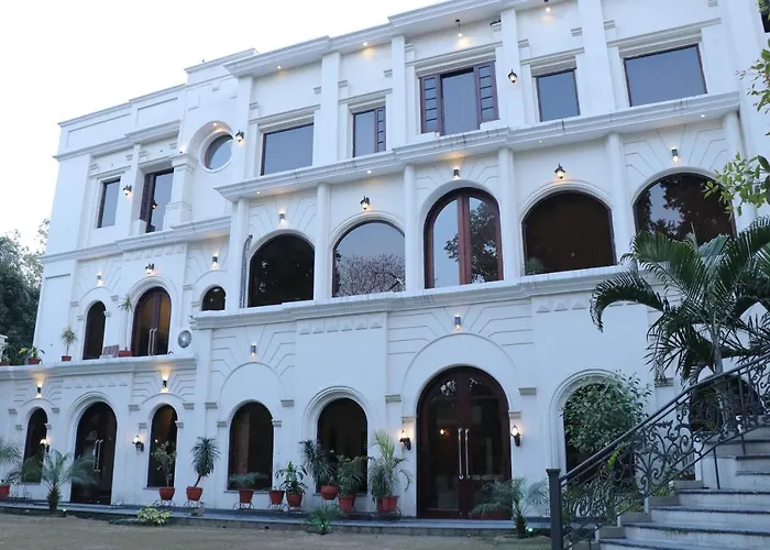 Hotel Pushap Palace