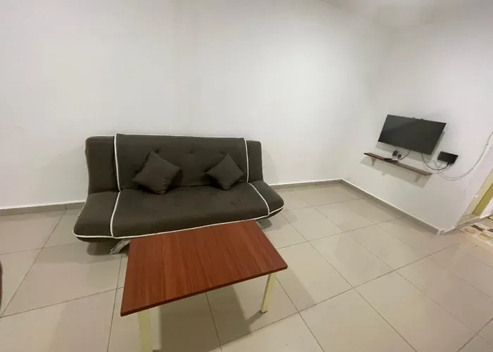 Oyo 90497 Eva Homestay