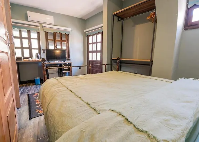 Liman Deluxe Hotel
