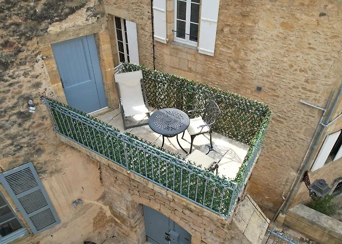 Le Petit Manoir