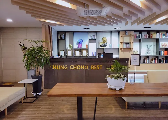 Chungchoho Best Hotel