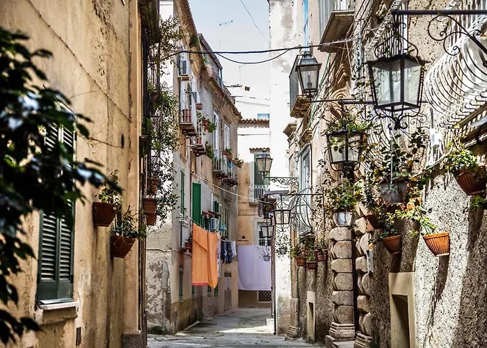 Solmaris Tropea City Center - Rooms & Suites - Private Parking