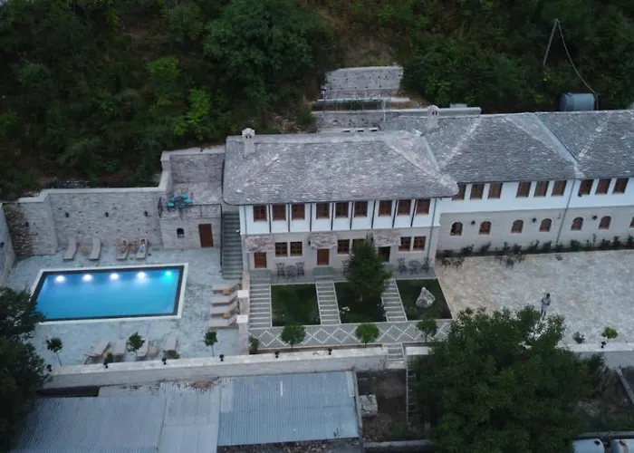 Rose Garden Hotel