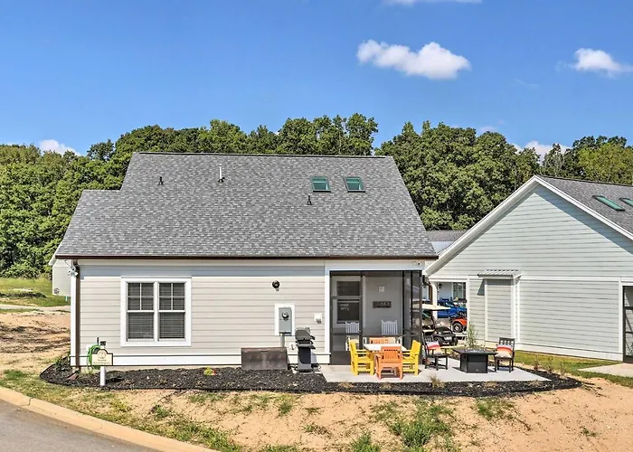Stunning Lakefront Retreat W/ Dock Access!