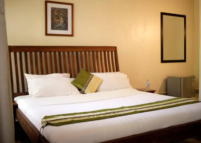 Entebbe Palm Hotel